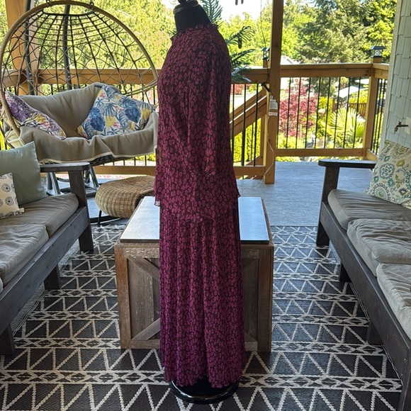 Sylvester | Floral Pleated Skirt Set - Picture 4 of 7